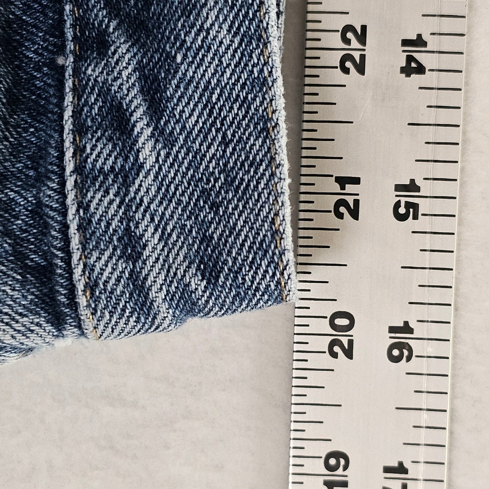 Wrangler Hero Authentic Jeans Mens 33x30 Reg. Fit Straight Leg Medium Wash Denim - Picture 4 of 11